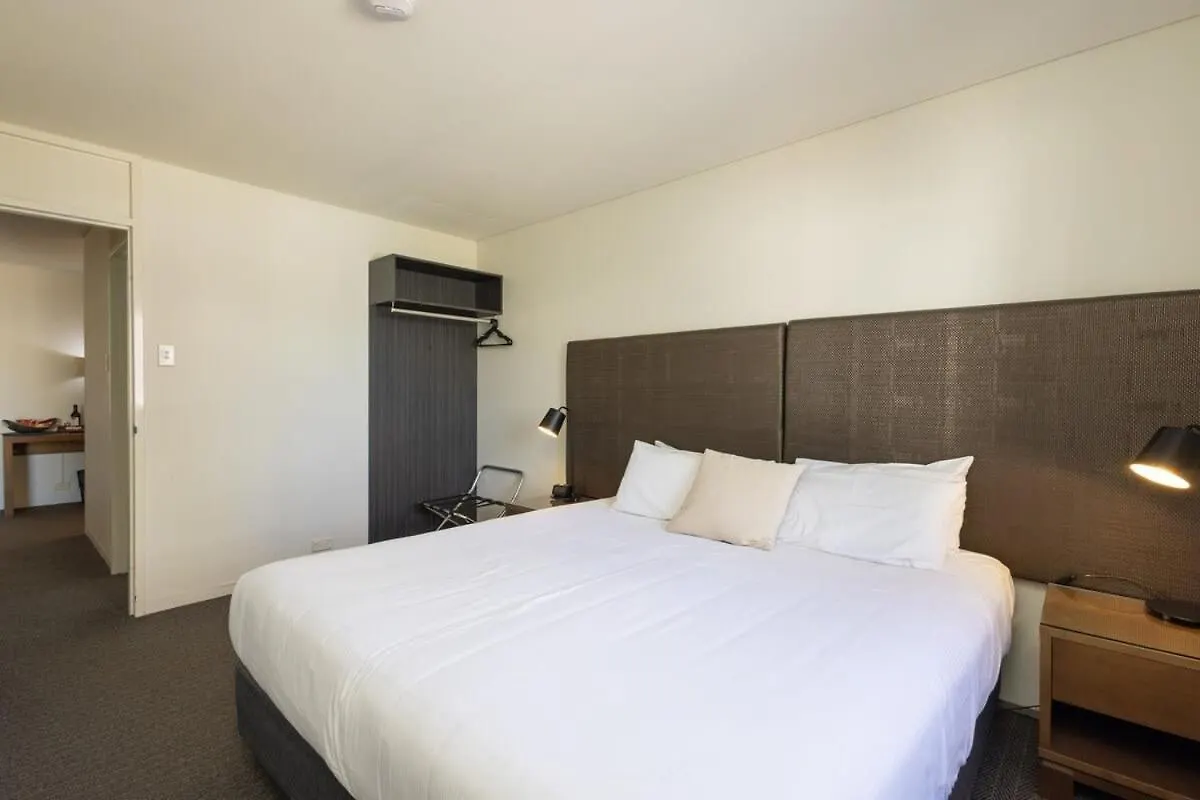 East Perth Cbd Apartment Close To The Swan River
