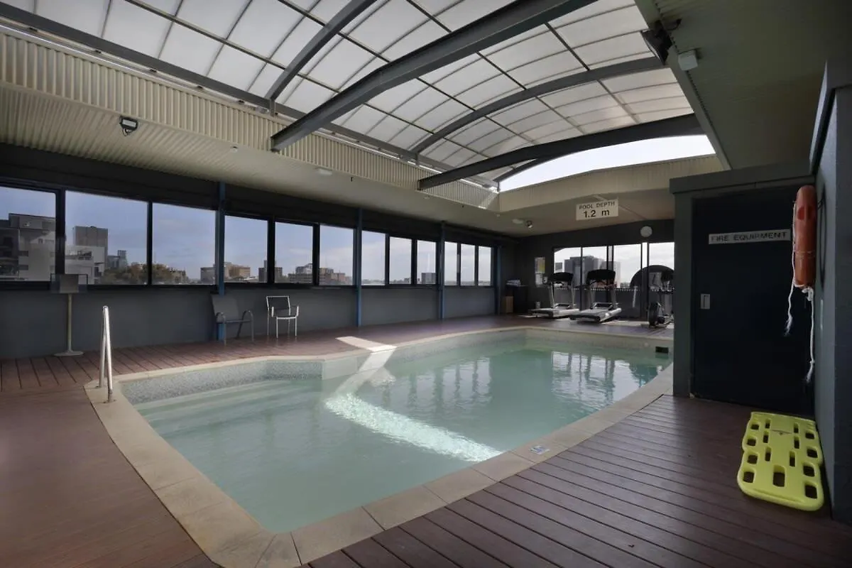 East Perth Cbd Apartment Close To The Swan River Australia