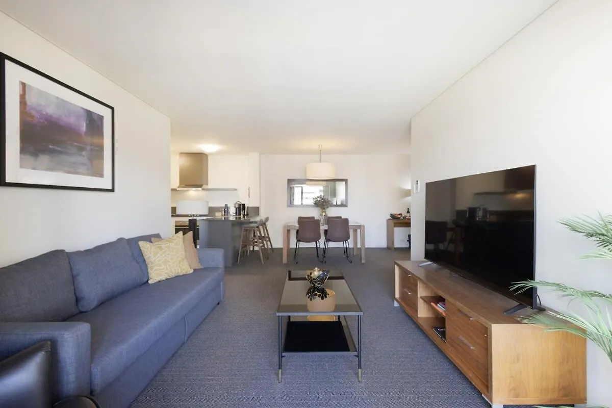 East Perth Cbd Apartment Close To The Swan River
