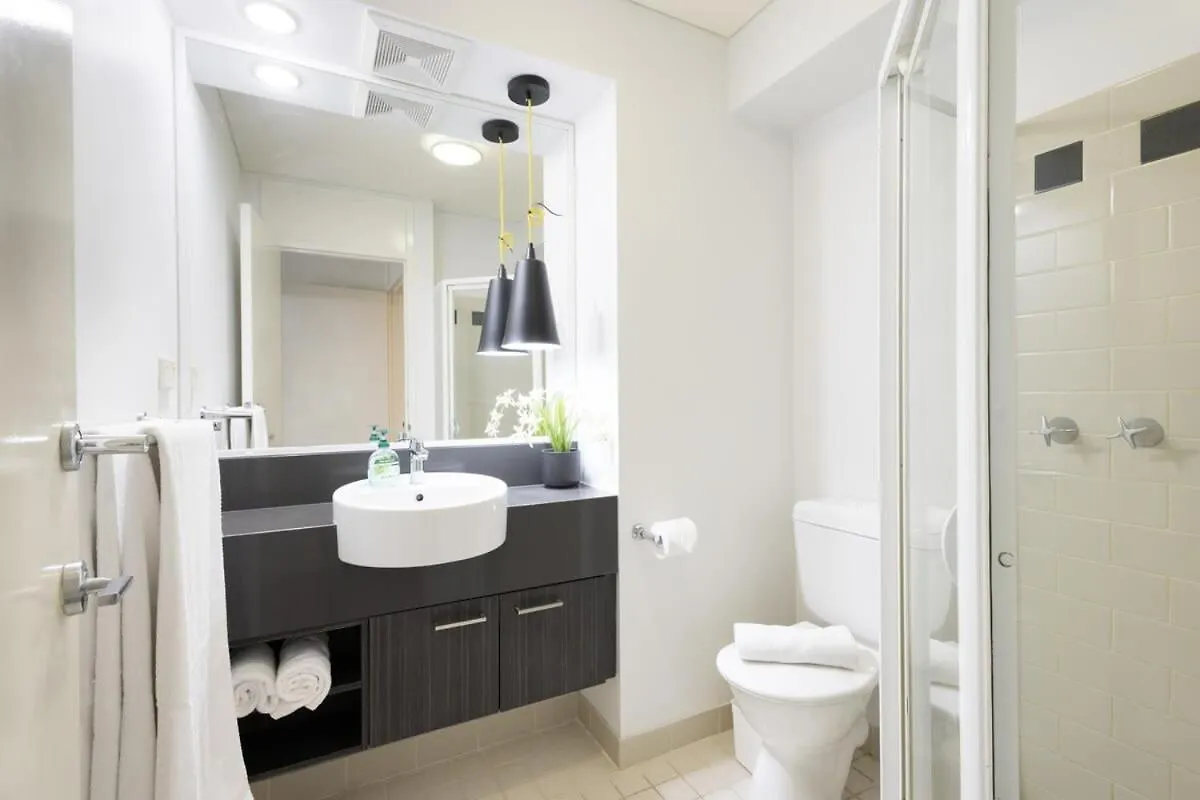 East Perth Cbd Apartment Close To The Swan River 0*,