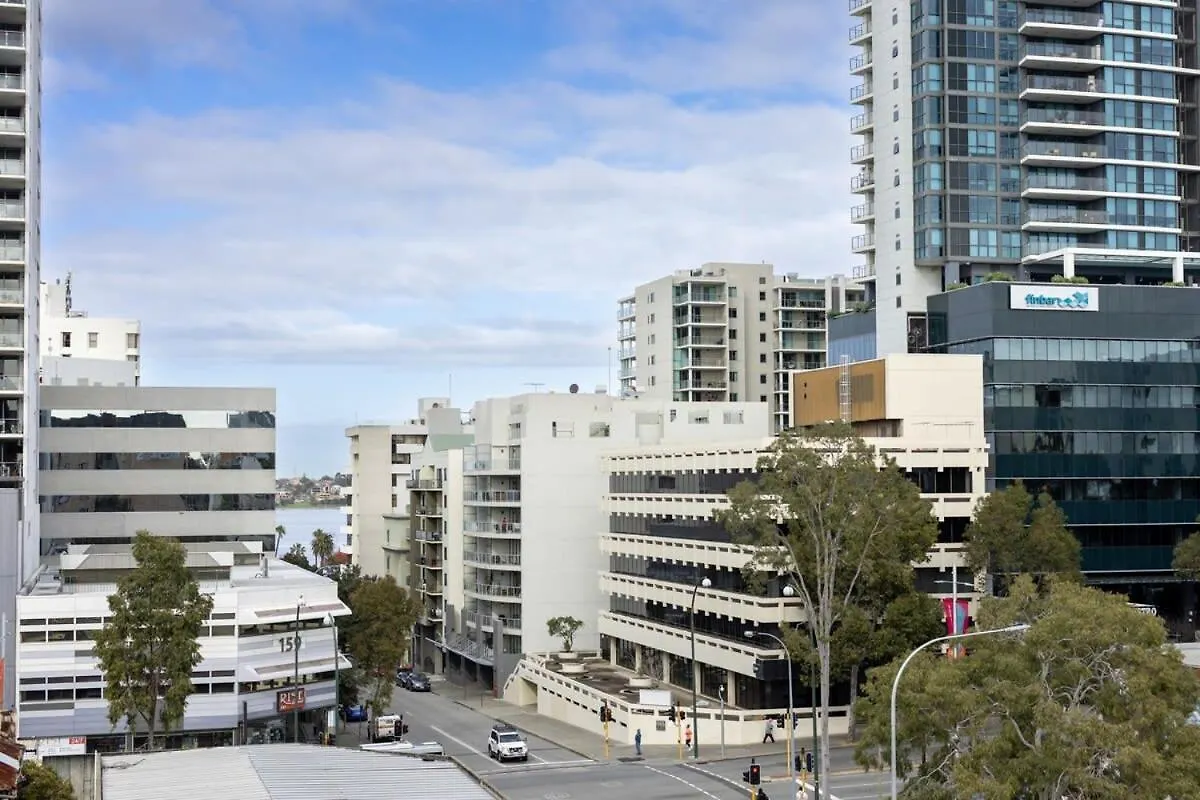 East Perth Cbd Apartment Close To The Swan River